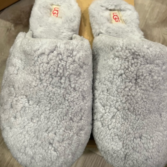 UGG Fluff Curly Cue Slide Slippers size 11 - Picture 3 of 9